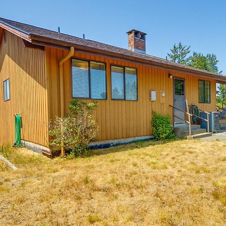 Westport Retreat With Pool Table Walk To State Park Villa Exterior photo